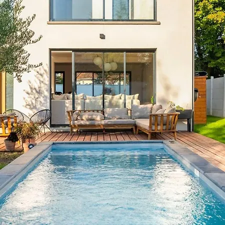 House Moringa Rituals Pool Le Plessis-Trevise